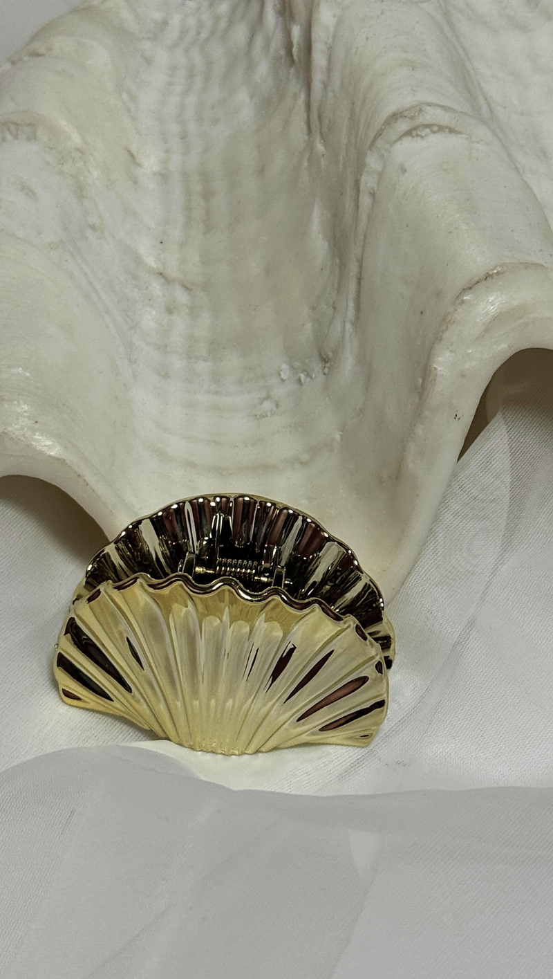 Small Seashell Hair Claw - Gold