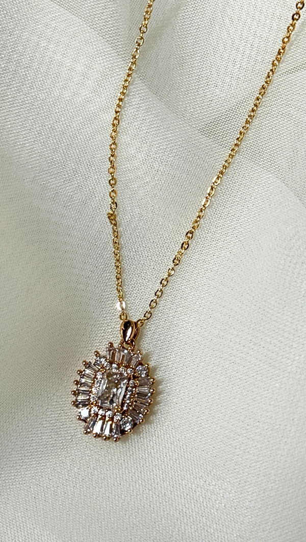 Oval Crystal Necklace - Rose Gold