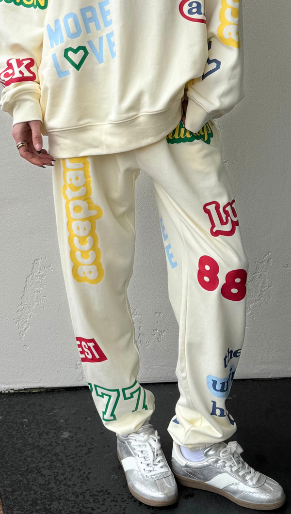 Affirmations Sweatpants - Cream