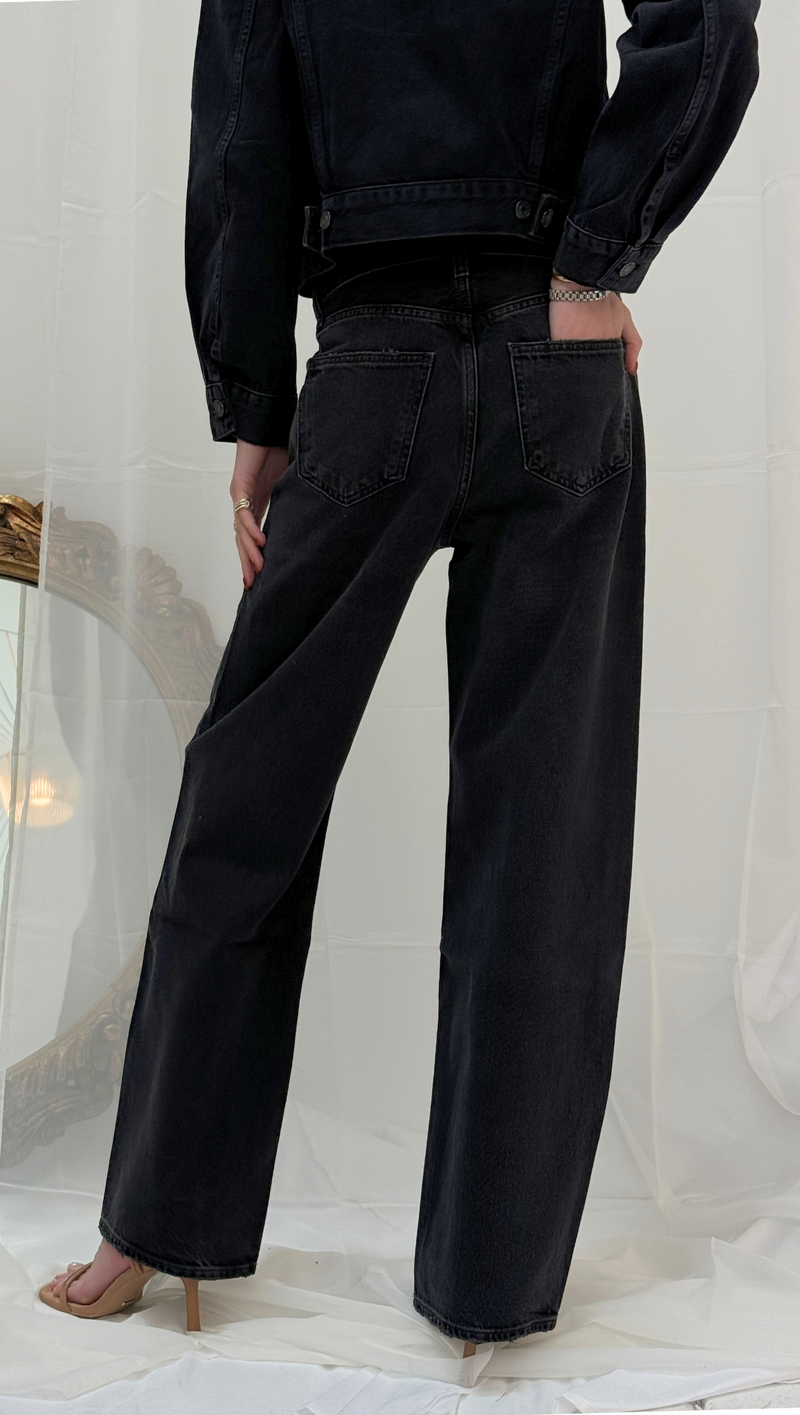 Low Curve Jean - Black Tar