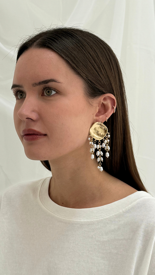 Exaggerated Pearl Drop Earring - Gold