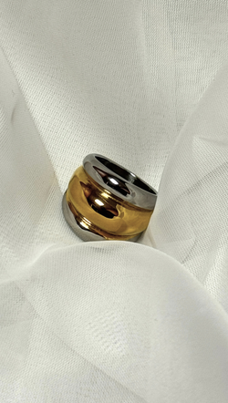 Chunky Two Toned Ring - 18k Gold