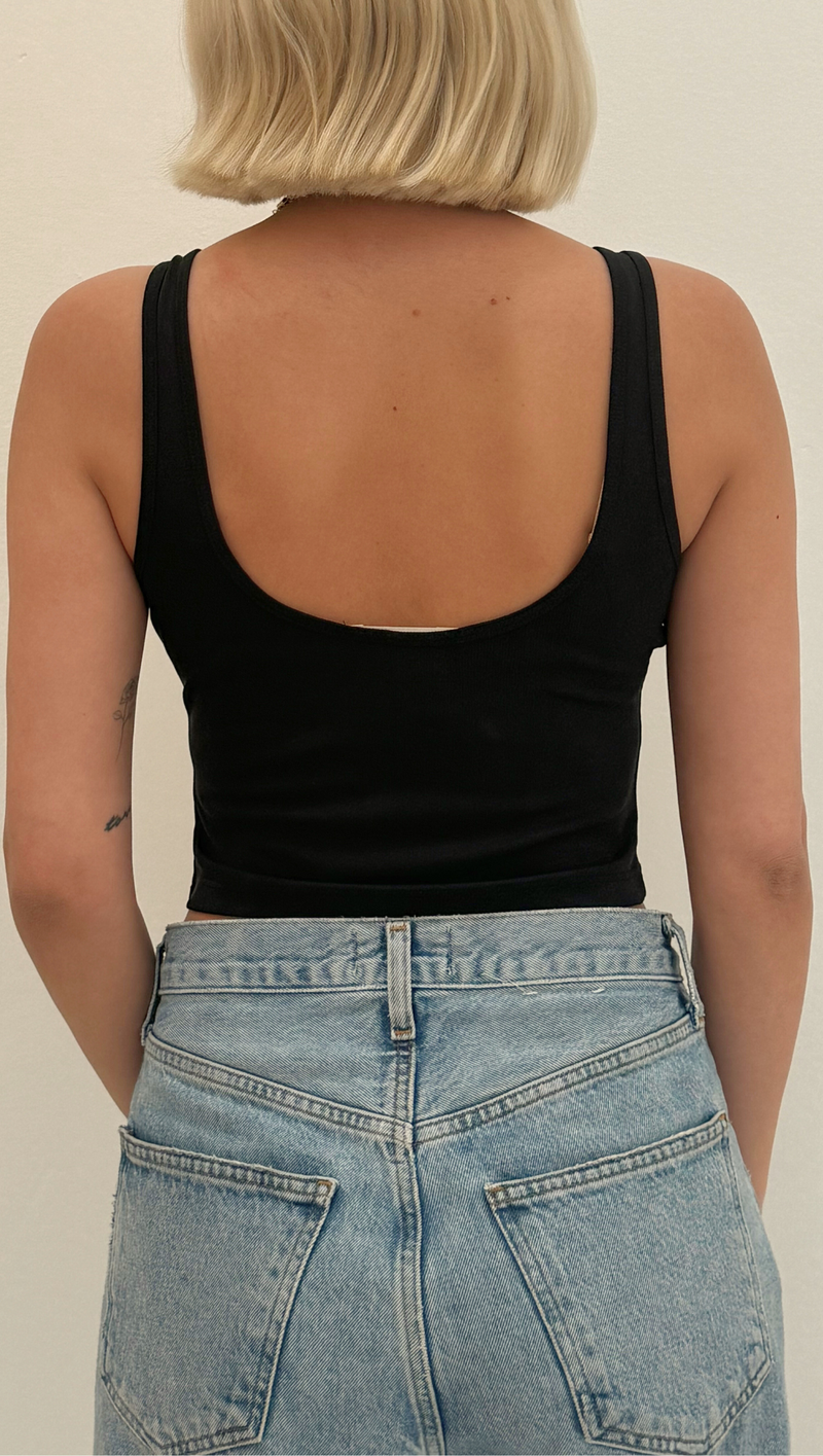 Low Back Cropped Scoop Tank - Black