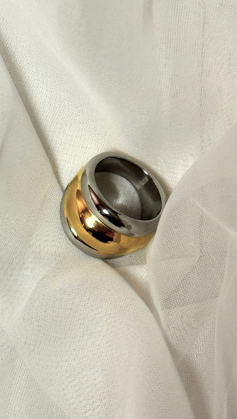 Chunky Two Toned Ring - 18k Gold