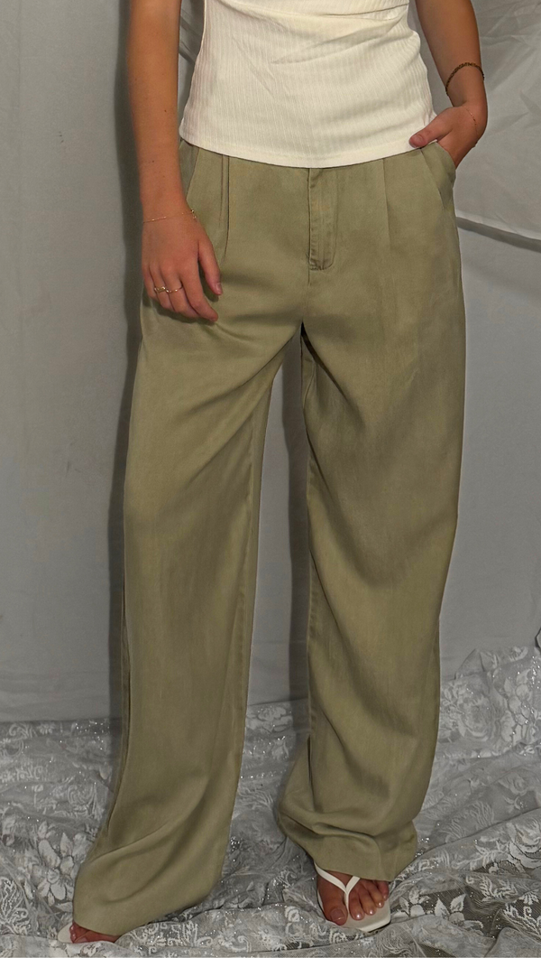 Lex Wide Leg Pleated Trouser - Washed Stone