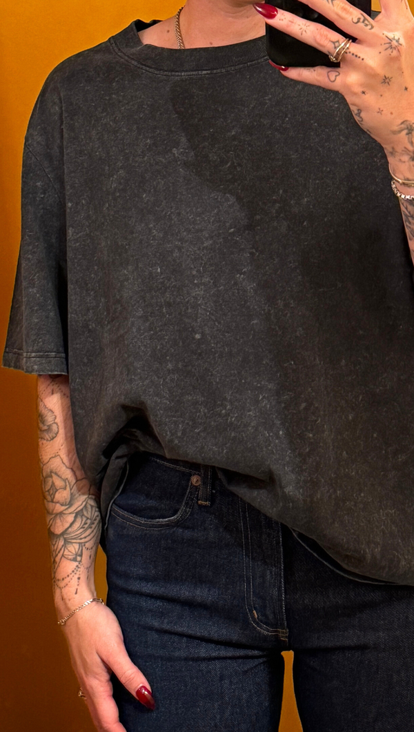 Simple Scoop Everyday Tee - Black Stone