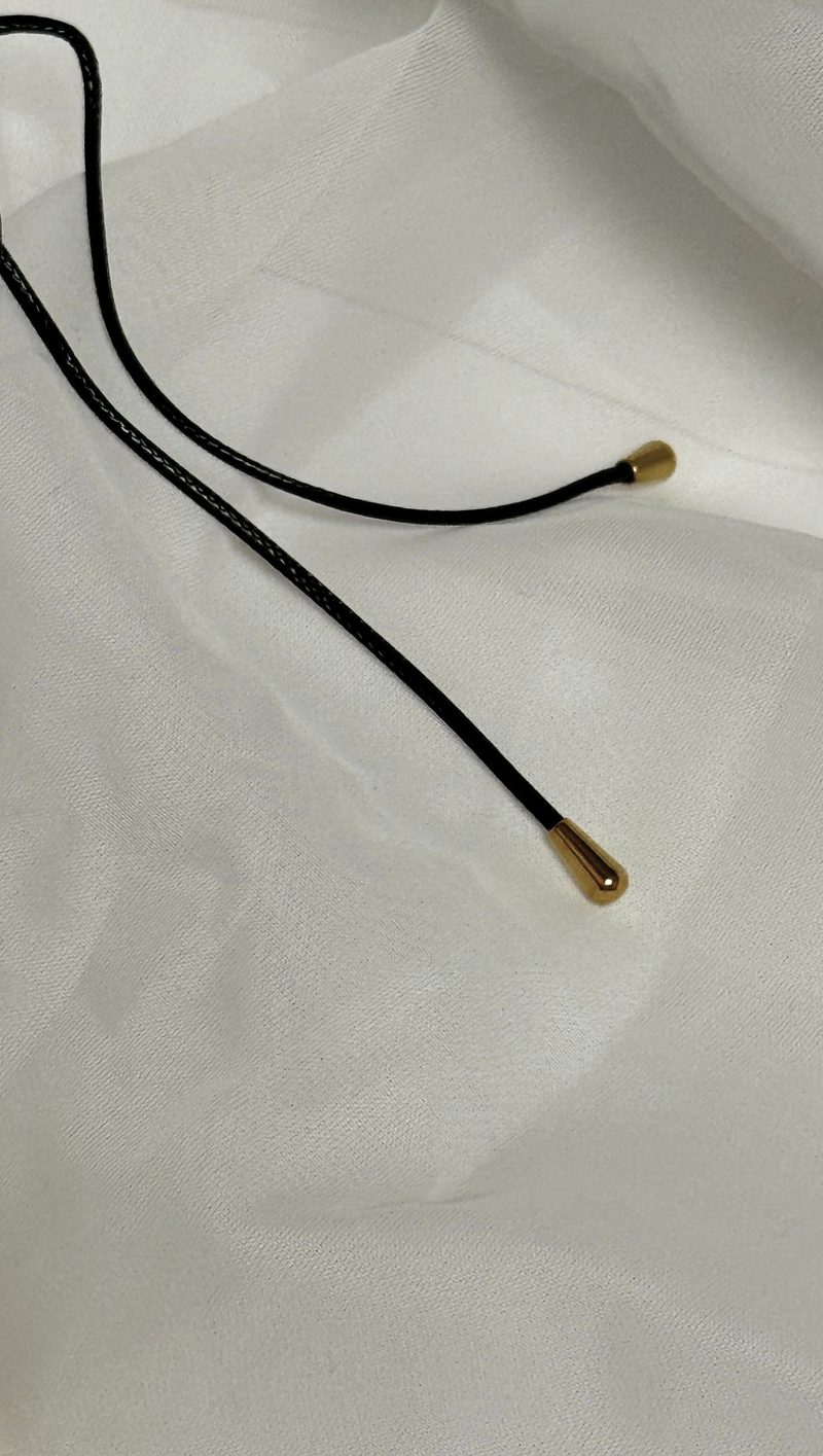Oversized Horseshoe Woven Necklace -18K Gold Plated