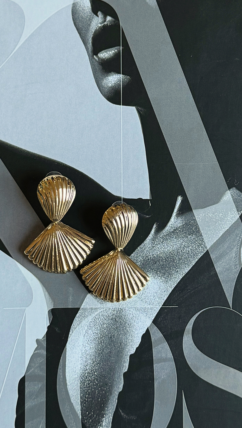 Seashell Drop Earring - Gold