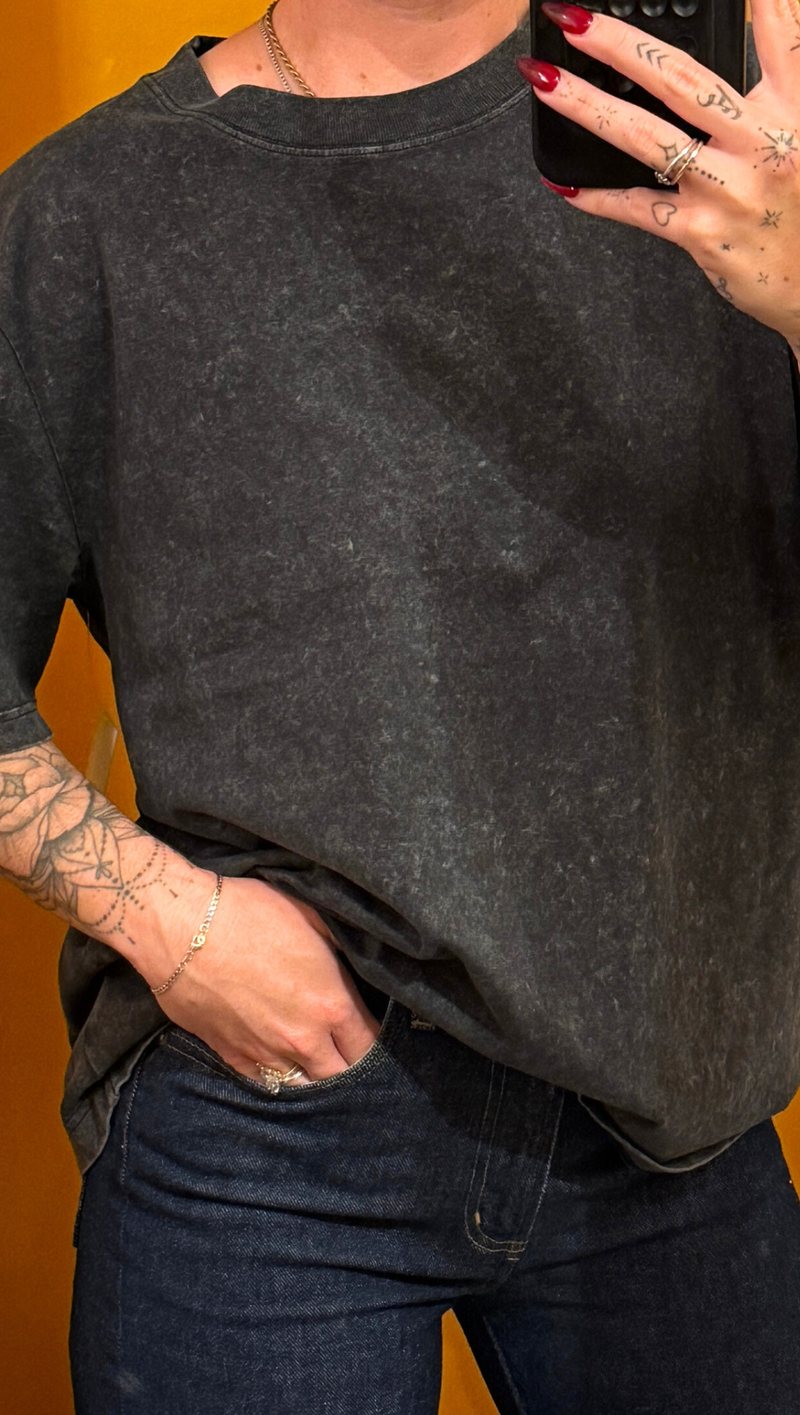 Simple Scoop Everyday Tee - Black Stone