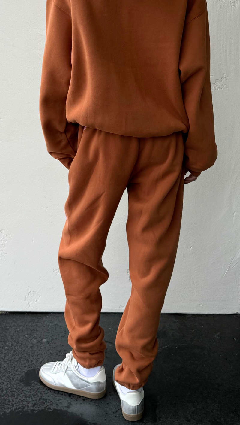 Me Day Sweatpants - Brown