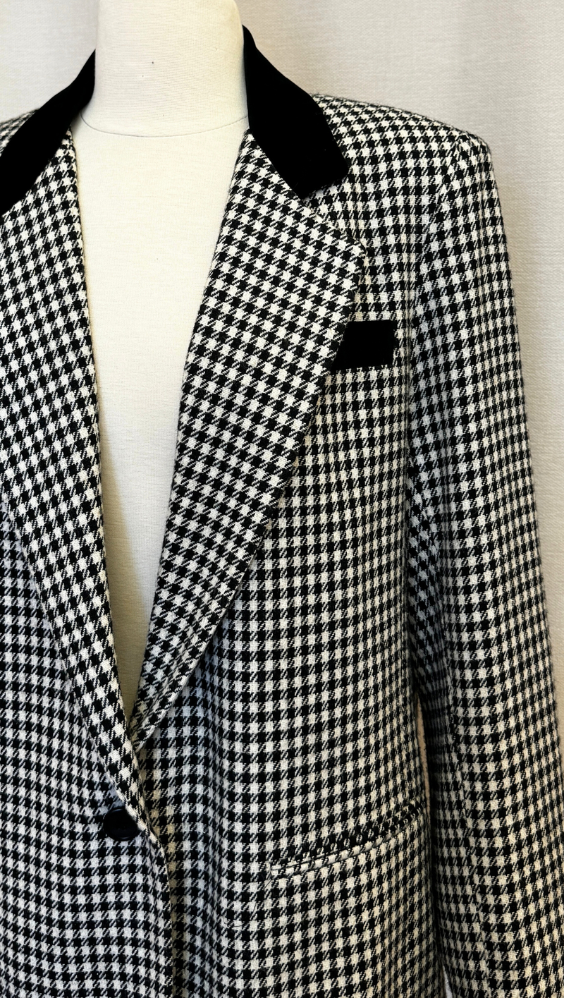 Dumas 90s Houndstooth Blazer w Velvet Detail
