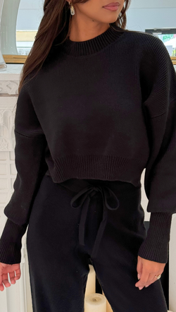 Kourtney Cropped Oversized Sweater - Black