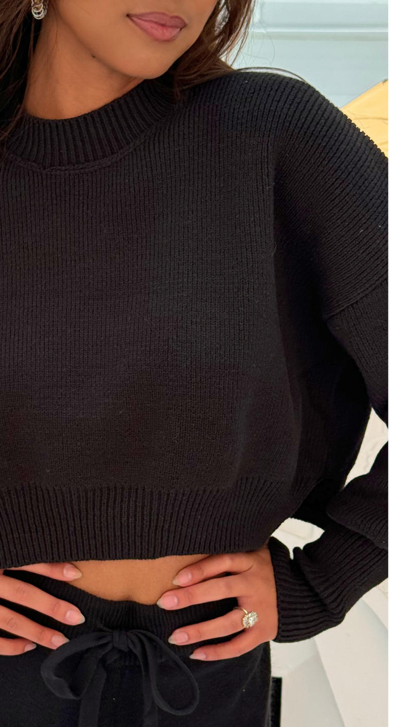 Kourtney Cropped Oversized Sweater - Black