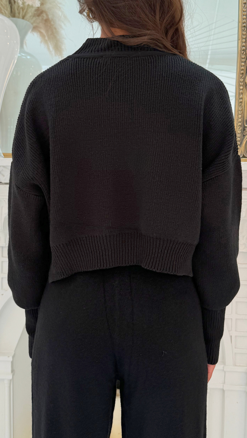 Kourtney Cropped Oversized Sweater - Black