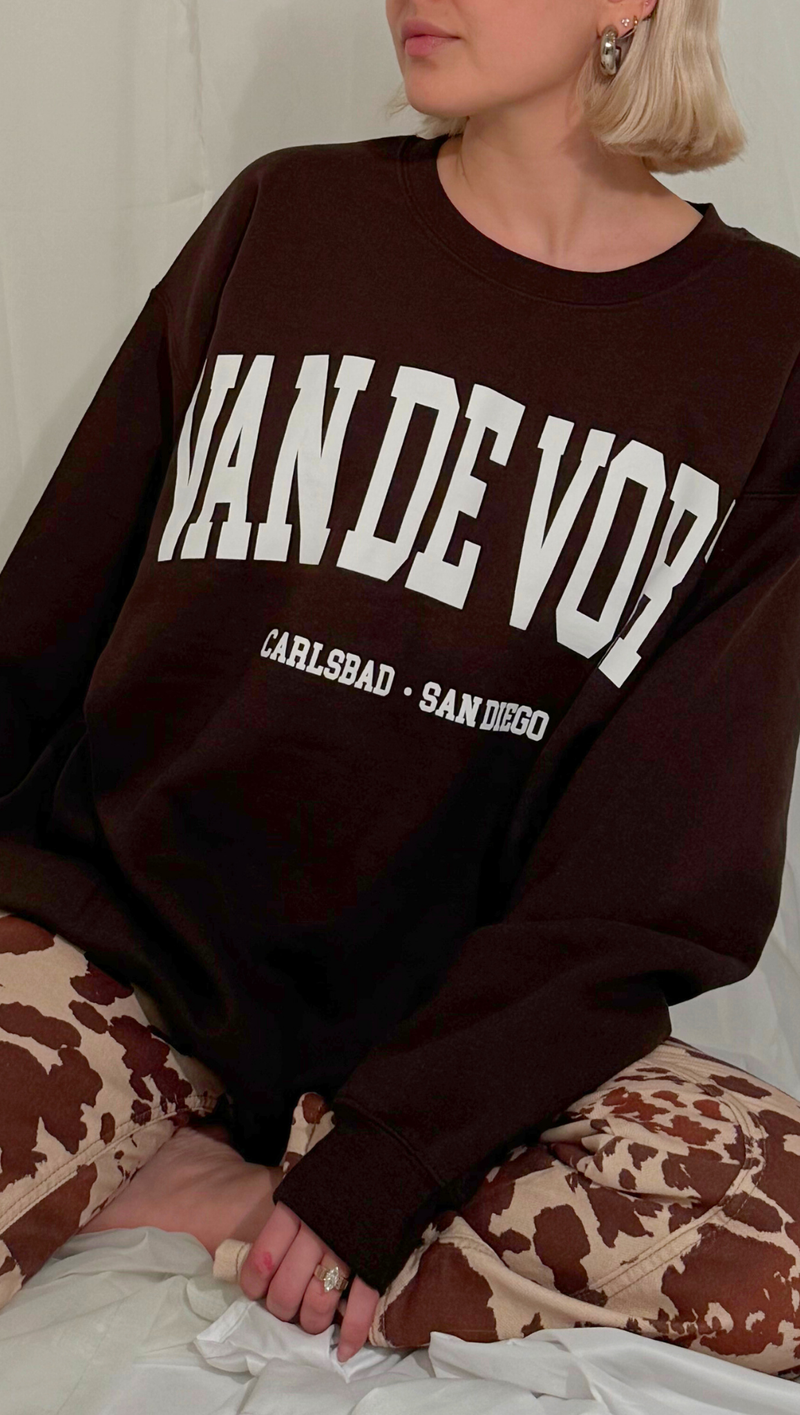 Van De Vort Carlsbad Collegiate Sweatshirt - Dark Chocolate