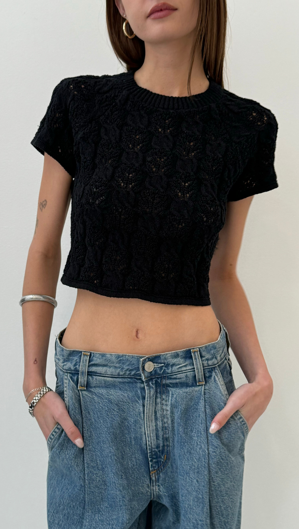 Alda Cropped Sweater Top - Black