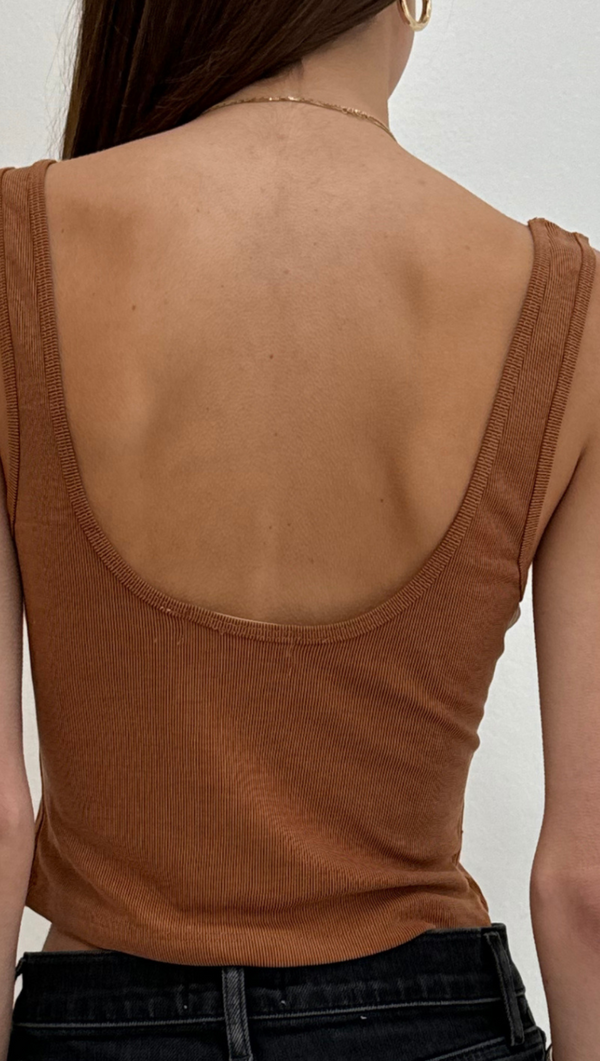 Low Back Cropped Scoop Tank - Tan