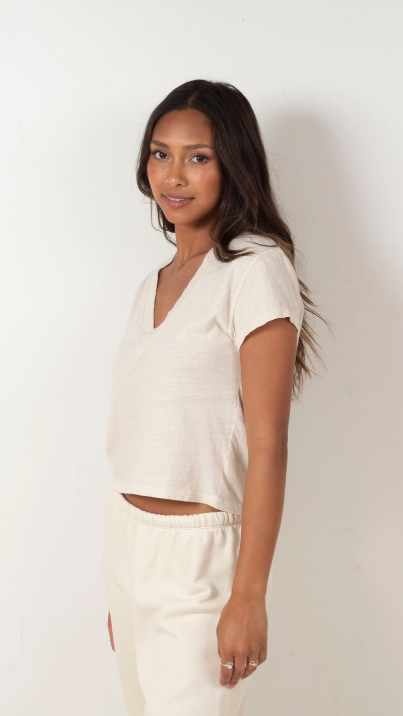 perfect-white-tee-alanis-recycled-cotton-v-neck-tee-sugar
