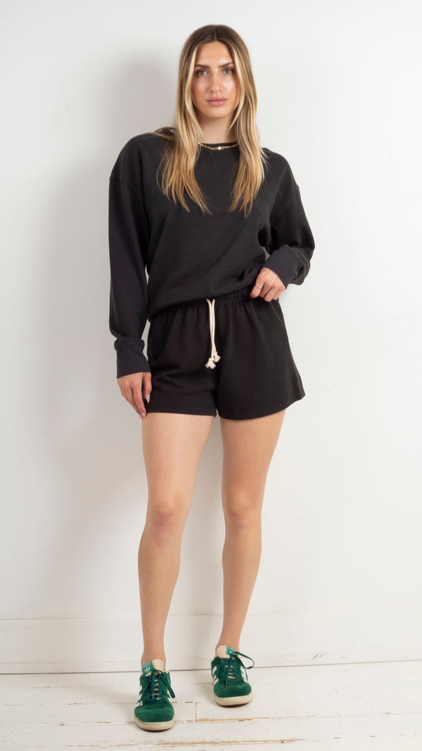 perfect-white-tee-pique-shorts-vintage-black